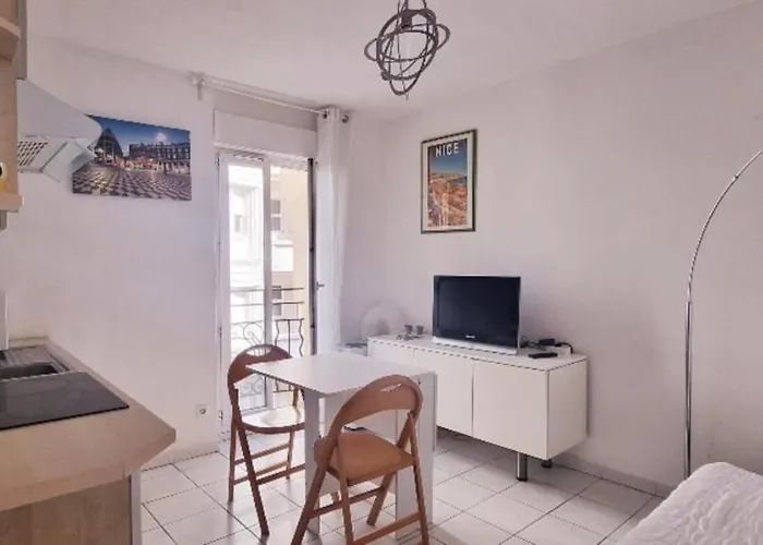 With View Near アパート