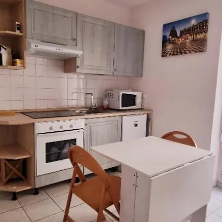 Apartamento With View Near