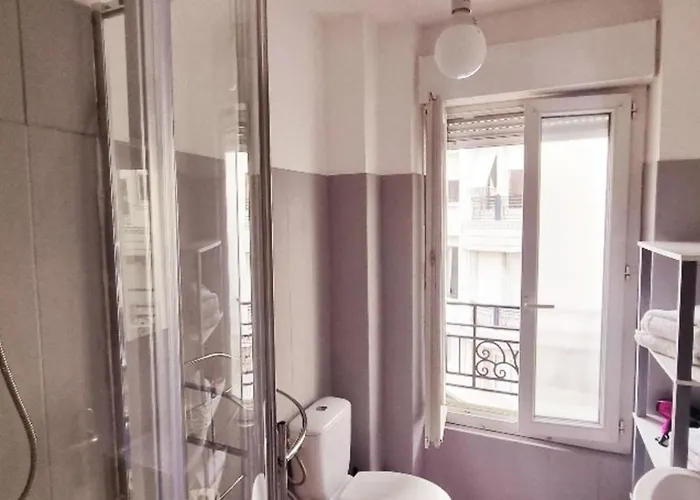 Apartment With View Near *